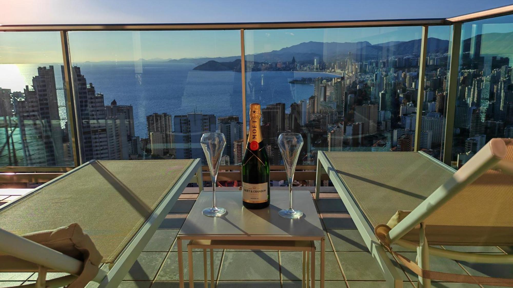 Skyline Floor 28 Sea Views Apartment Benidorm Exterior photo