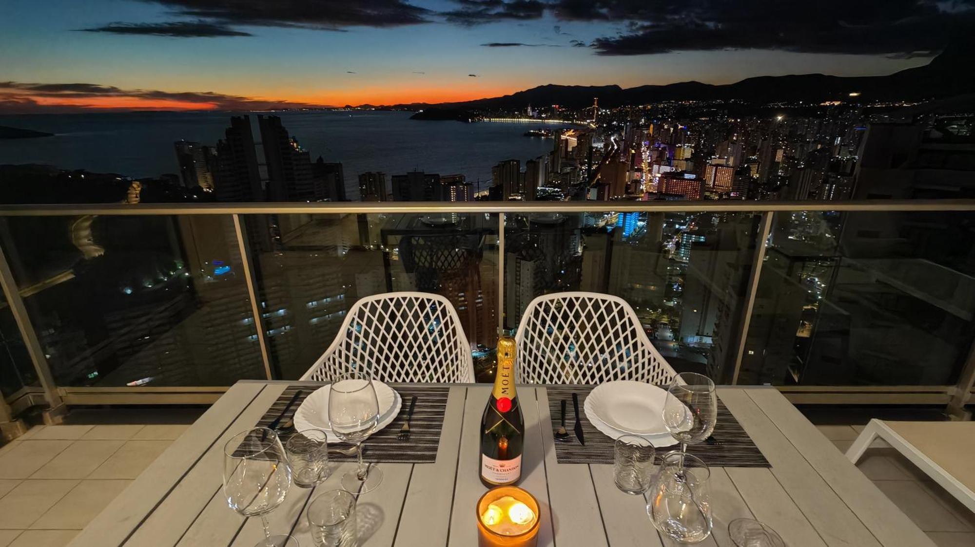 Skyline Floor 28 Sea Views Apartment Benidorm Exterior photo